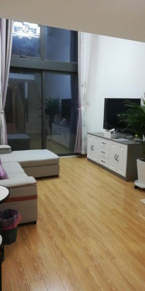 Guangzhou Greenland Airport Apartment